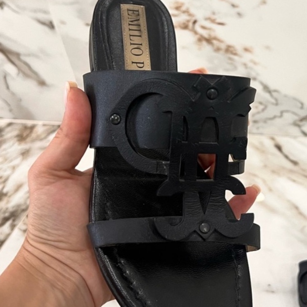 Emilio Pucci black leather flat sandals 36.5 EU